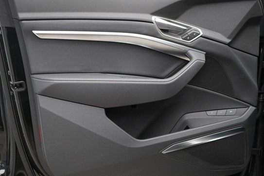 Audi Q8 Sportback quattro