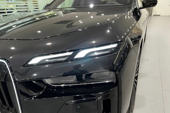 BMW Seria 7 740d xDrive M Sport