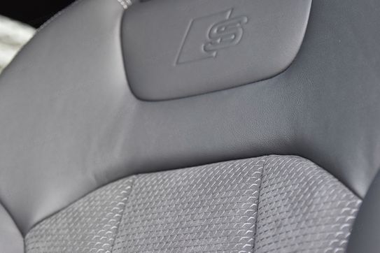 Audi Q7 60 TFSI e quattro S Line