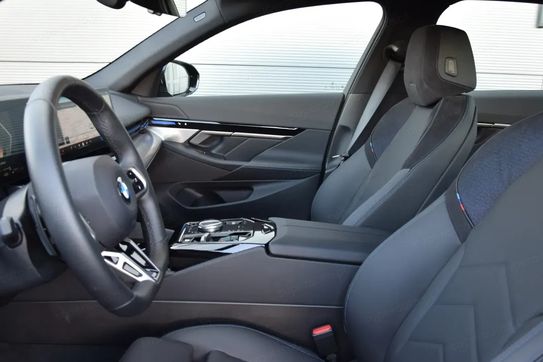BMW Seria 5 520d M Sport