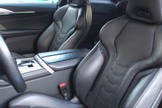 BMW Seria 8 840i xDrive