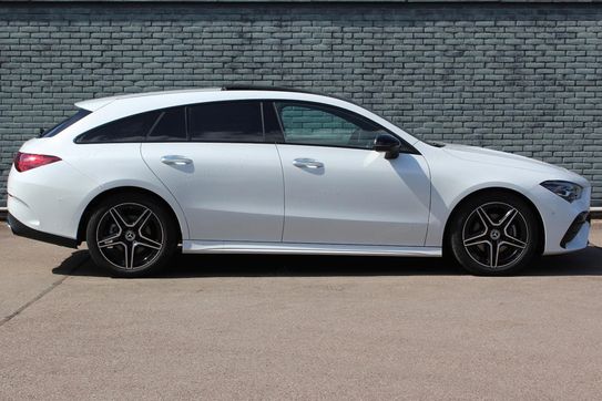 Mercedes CLA 200 AMG Line Shooting Brake