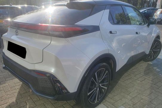 Toyota C-HR Executive 2.0 Plug-in Hybrid Dynamic Force