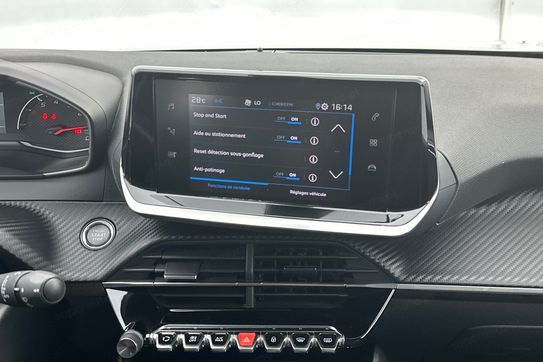 Peugeot 2008 Allure Pack 1.2 PureTech EAT8