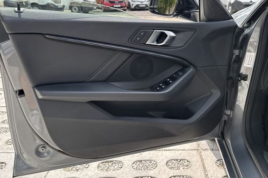 BMW Seria 2 218i Sport Line