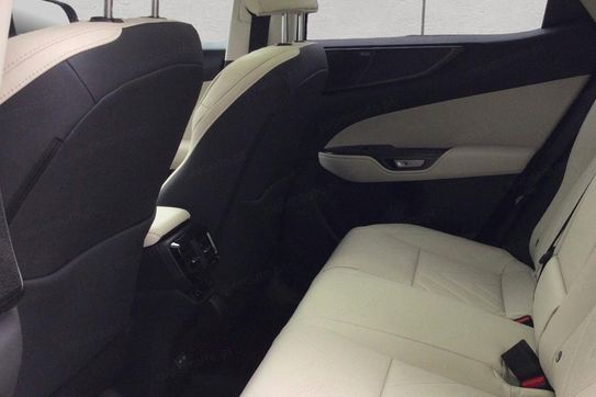 Lexus NX 350h Omotenashi 2.5 Hybrid AWD