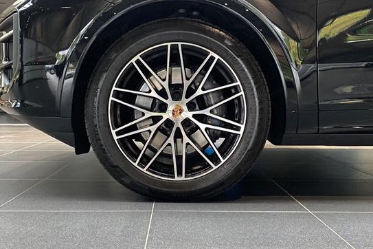 Porsche Cayenne E-Hybrid Black Edition