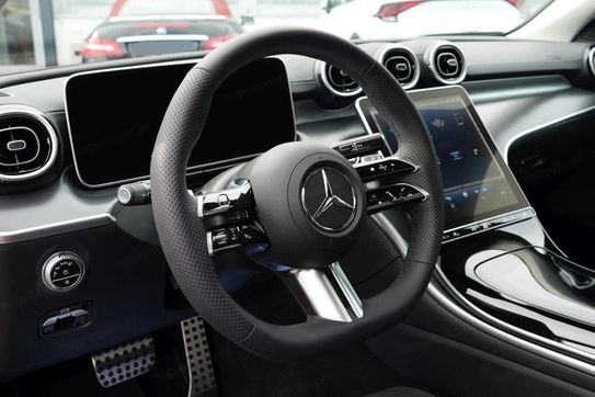 Mercedes Klasa C 200 4-Matic AMG