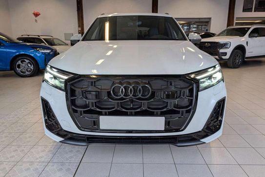 Audi Q7 50 TDI quattro S Line