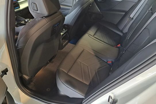 BMW Seria 5 Touring 520d xDrive M Sport