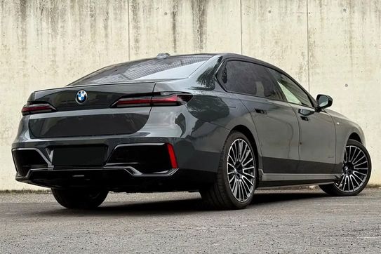 BMW Seria 7 740d xDrive M Sport