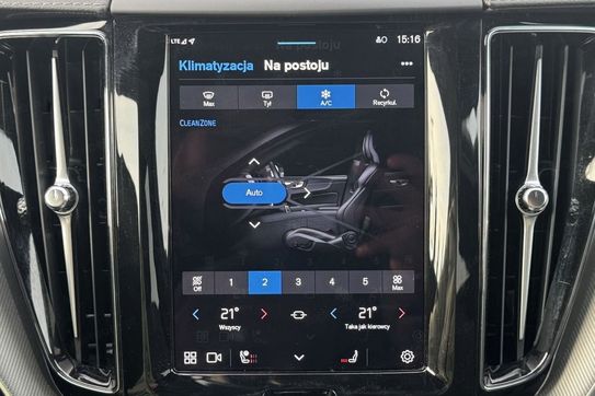 Volvo XC60 T6 Plug-In Hybrid AWD Ultra Dark aut