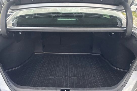 Toyota Camry 2.5 Hybrid Dynamic Force Prestige e-CVT