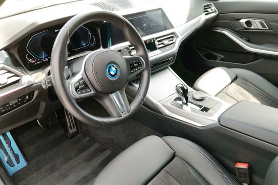 BMW Seria 3 Touring 320e M Sport
