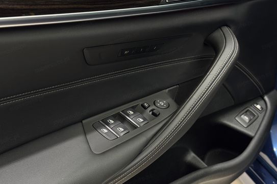 BMW Seria 5 530e Luxury Line sport-aut