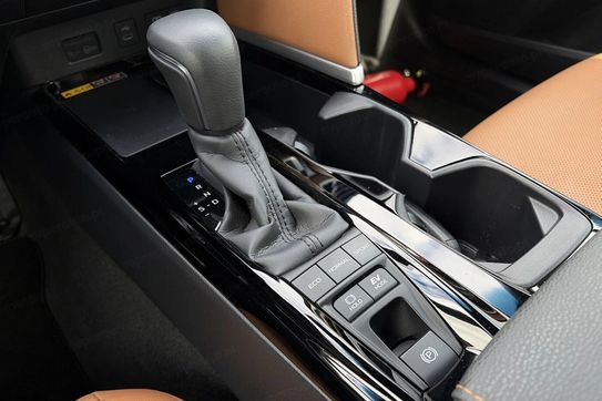 Toyota Camry 2.5 Hybrid