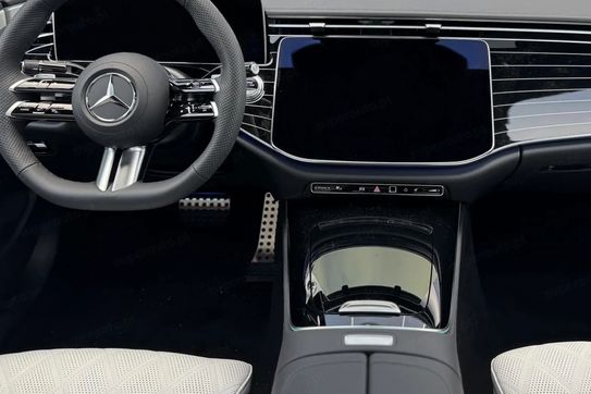 Mercedes Klasa E 300 de  4-Matic AMG