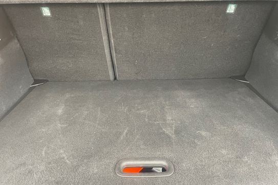 Renault Captur Techno 1.6 E-Tech Hybrid AT