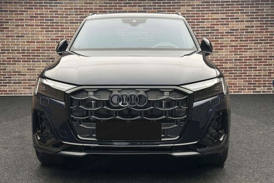 Audi Q7 55 TFSI e quattro S Line