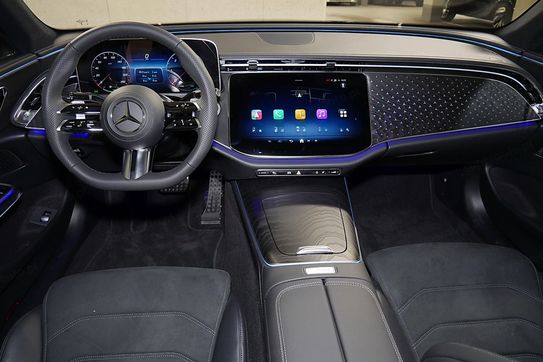 Mercedes E Klasa 220 d 4-Matic AMG