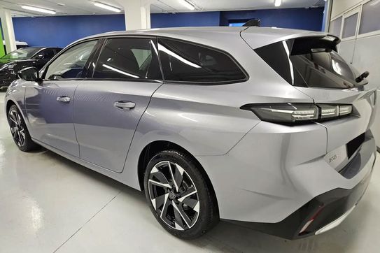 Peugeot 308 Allure EAT8 1.5 BlueHDi