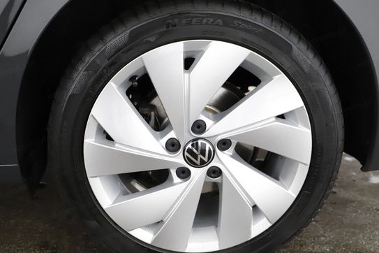 Volkswagen Golf 1.5 eTSI EVO Style DSG
