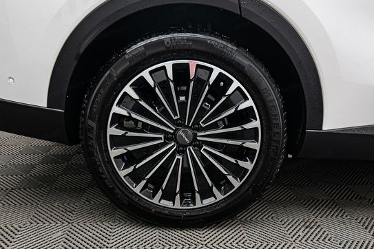 Omoda 9 1.5 Super Hybrid Exclusive AWD