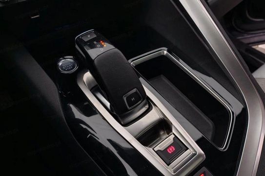 Peugeot 5008 1.6 PureTech GT Line S&S EAT8