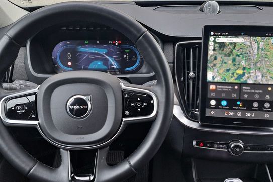 Volvo XC90 T8 AWD Plug-In Hybrid Ultra Dark 7os aut