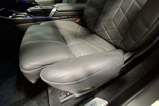 BMW Seria 7 750e PHEV xDrive