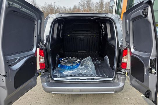 Peugeot Partner Van L2H1 EAT8