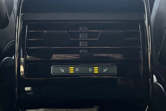 Land Rover Range Rover Sport D300 Dynamic SE