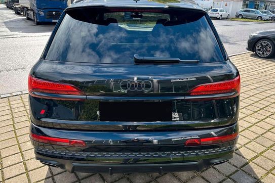 Audi Q7 50 TDI quattro S Line