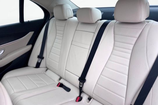 Mercedes Klasa E 300 de Exclusive