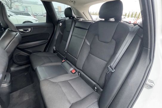 Volvo XC60 B4 D Momentum Pro