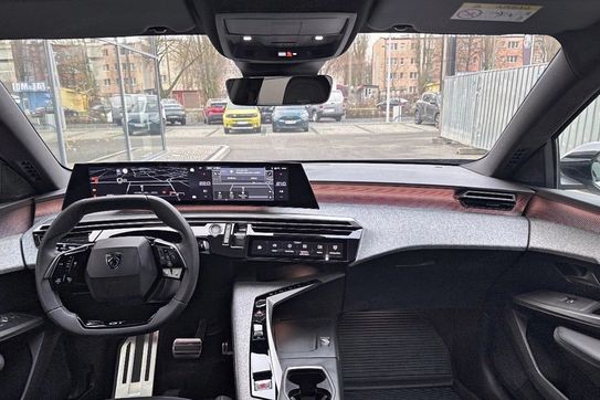 Peugeot 5008 1.2 PureTech mHEV S&S e-DCS6