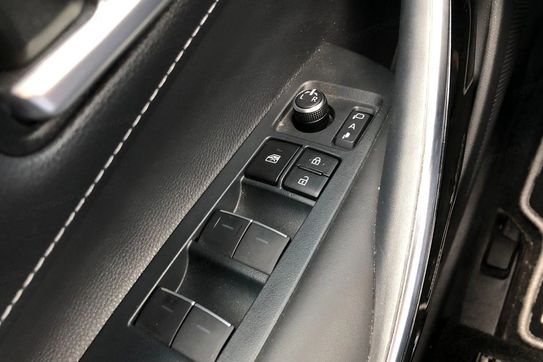 Toyota Corolla Executive 2.0 Hybrid Dynamic Force