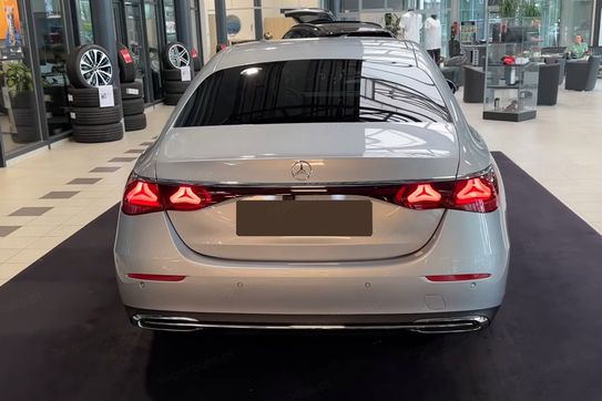 Mercedes Klasa E 220 d  4-Matic Avantgarde