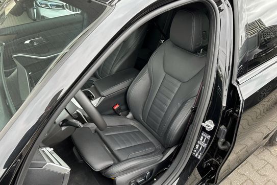 BMW Seria 3 Touring 320d xDrive M Sport