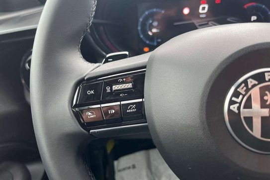 Alfa Romeo Junior Ibrida Ti