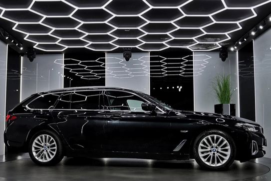 BMW Seria 5 Touring 530e Luxury Line xDrive