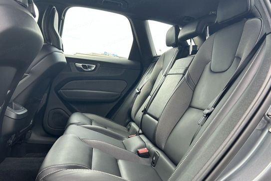 Volvo XC60 B4 D AWD R-Design