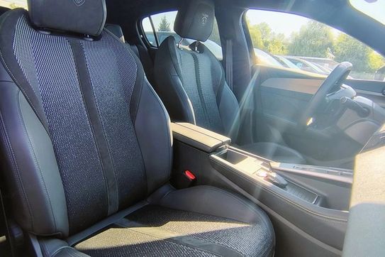 Peugeot 308 MHEV
