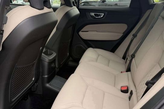 Volvo XC60 T6 Plug-In Hybrid AWD Ultra Bright