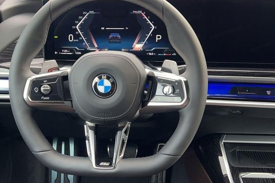BMW Seria 7 740d xDrive M Sport