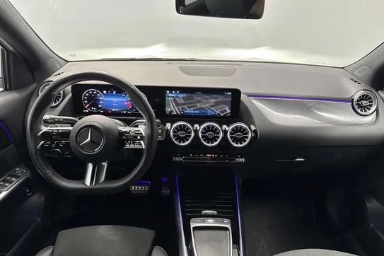 Mercedes GLA 200 AMG Line 7G-DCT