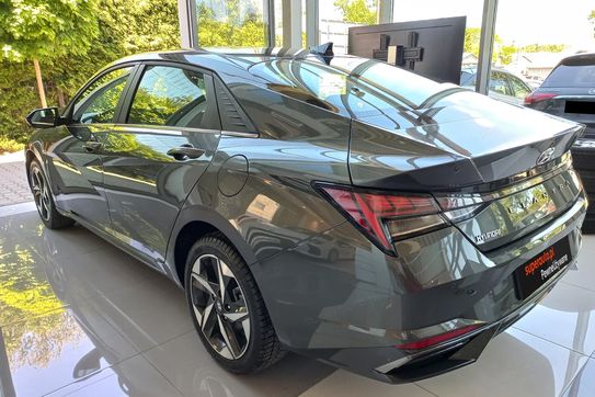 Hyundai Elantra 1.6 Smart