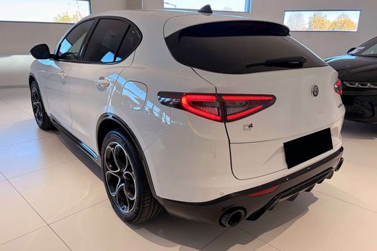 Alfa Romeo Stelvio 2.0 Turbo Veloce Q4