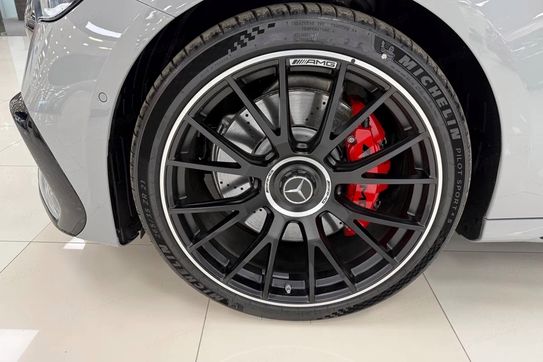 Mercedes E Klasa AMG 53  4Matic+ Hybrid