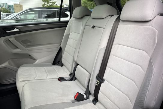 Volkswagen Tiguan Allspace Elegance 2.0 TSI 4Mot.  DSG 7os.
